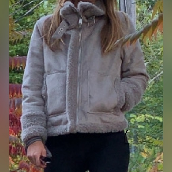 Grey shearling style bomber jacket - Picture 9 of 9